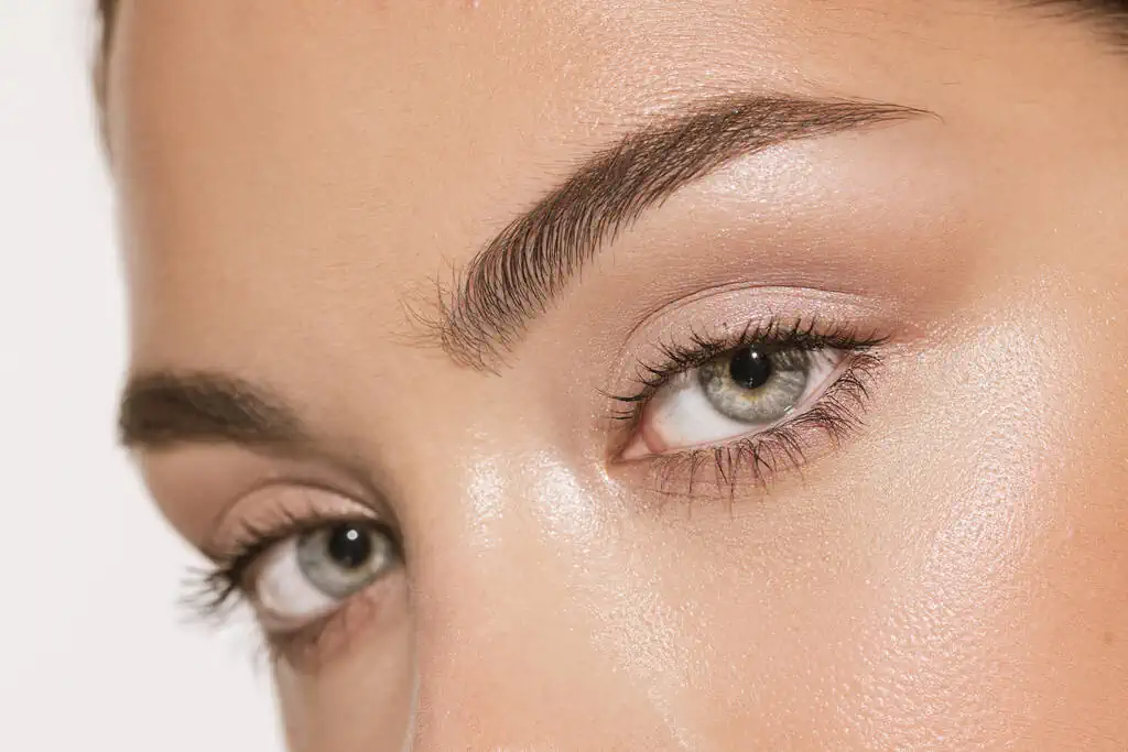 Curso de laminado de cejas