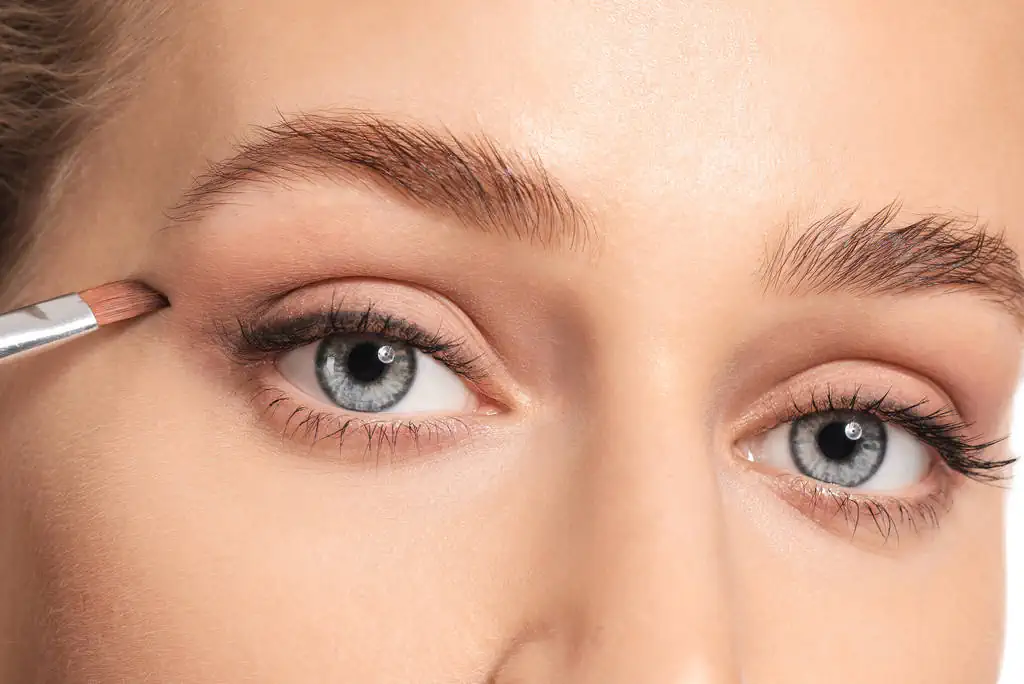 Curso de maquillaje de cejas